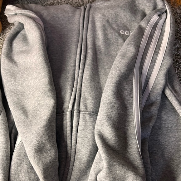 small womens t-shirts and sweats they are from shein,underamour,forever21,Adidas - Picture 2 of 16